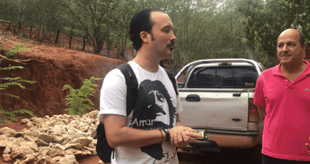 1602395839913367.gif 抵达握手动图.GIF